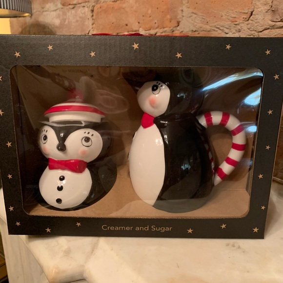 Johanna Parker Design Penguin Creamer & Sugar Christmas set  NEW IN BOX - Picture 1 of 3